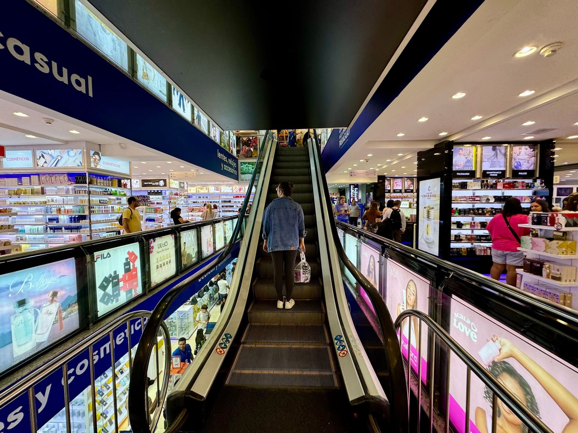 Compras nas galerias de Ciudad del Este, no Paraguai