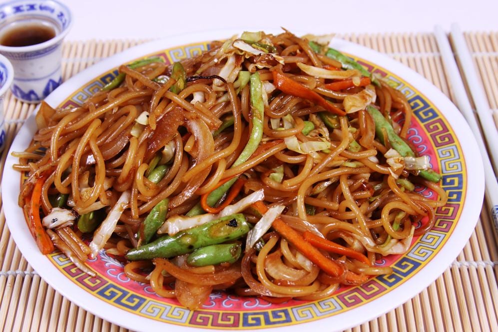 Yakisoba do buffet do Restaurante China